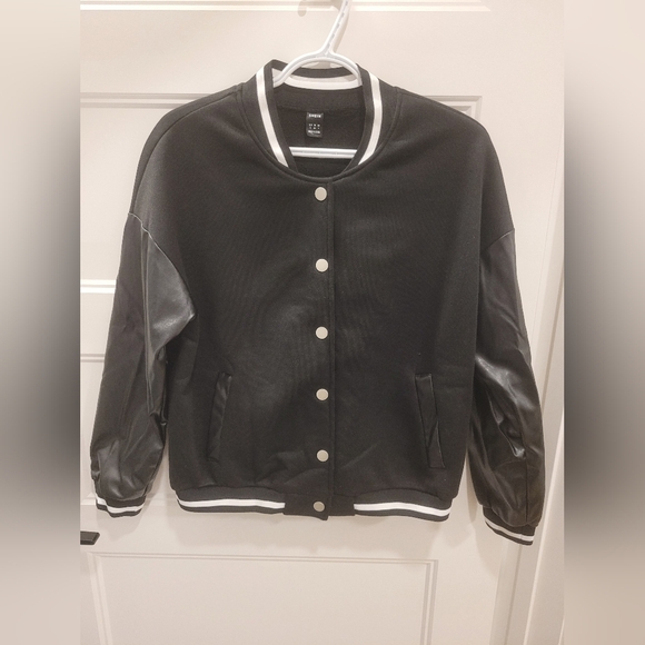 Shein Halloween vest with pockets and faux leather sleeves black Small - Picture 2 of 4